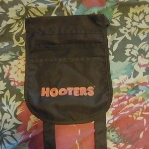 Hooters Pouch